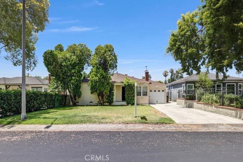 6217 Farmdale Avenue - Photo 0