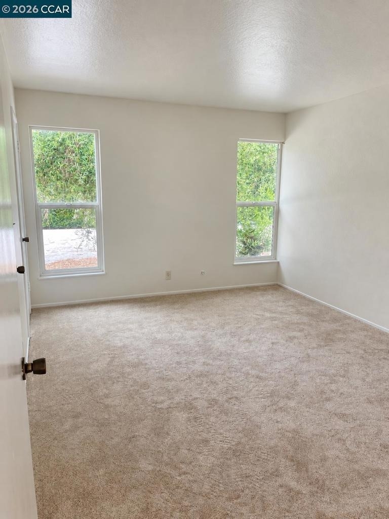 651 Moraga Rd - Photo 4