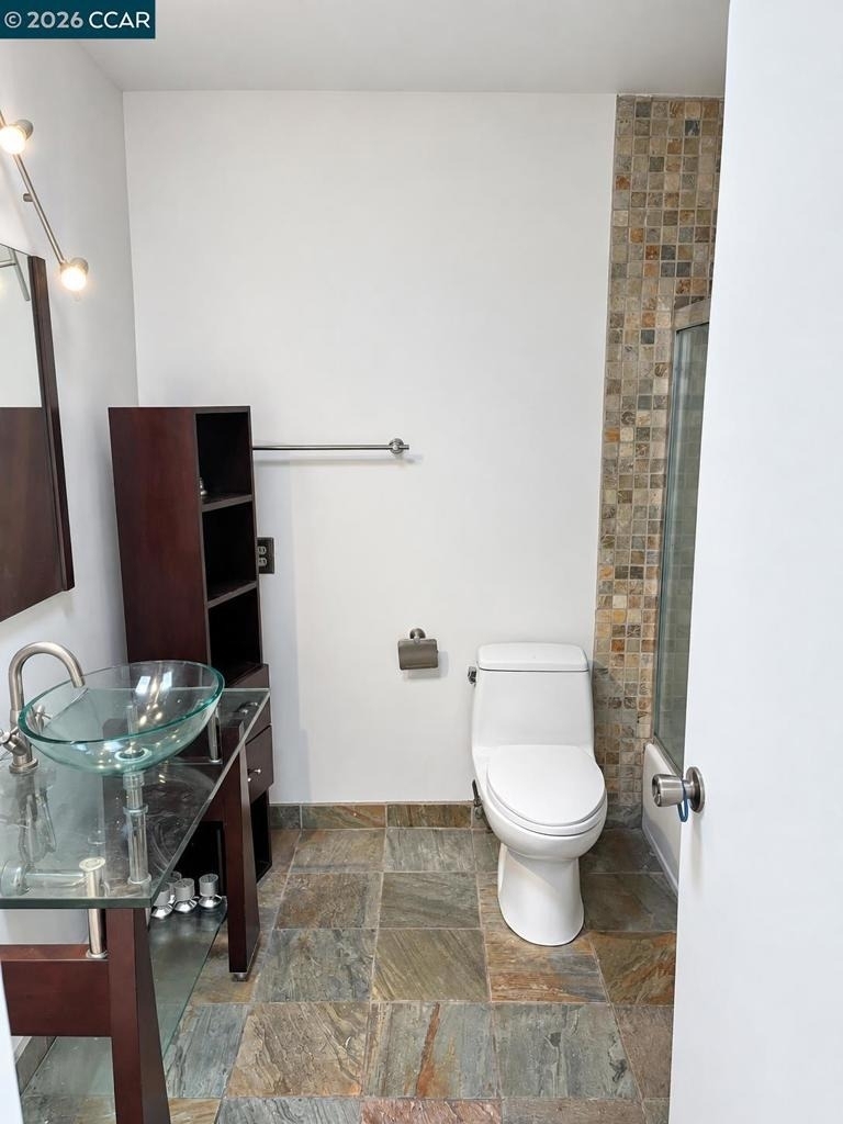 651 Moraga Rd - Photo 6