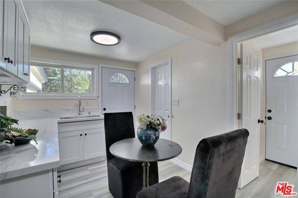 4014 Verdugo View Drive - Photo 4