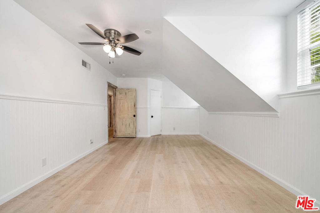 4309 Gentry Avenue - Photo 41