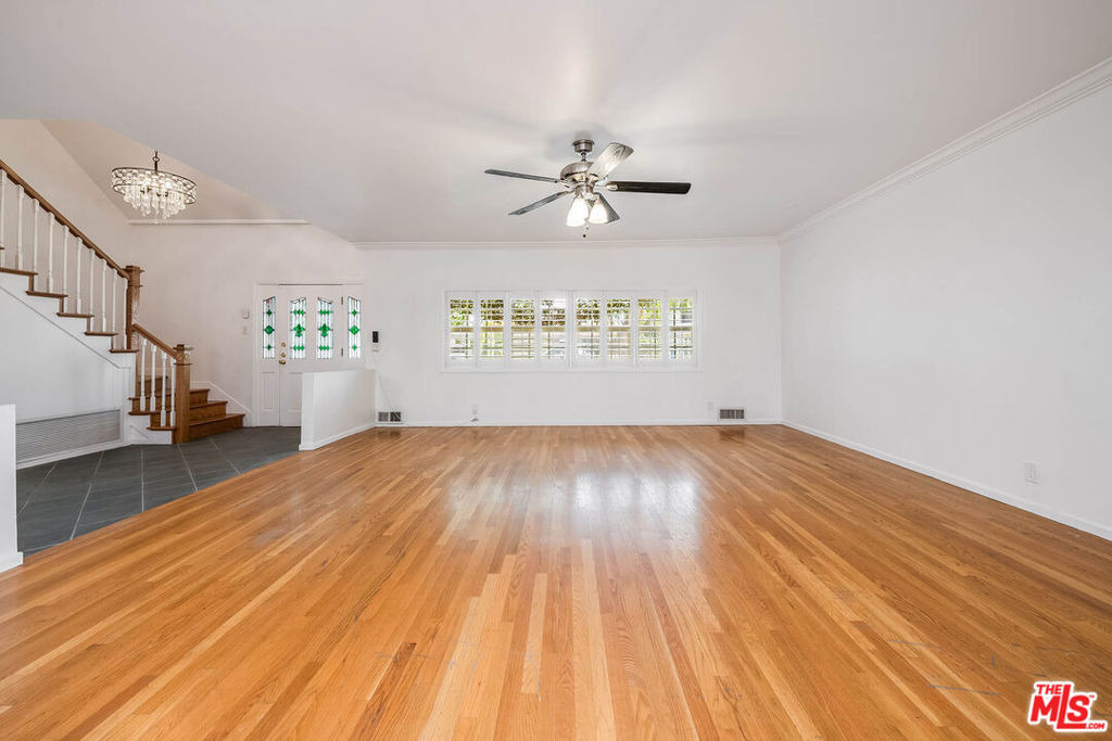 4309 Gentry Avenue - Photo 9