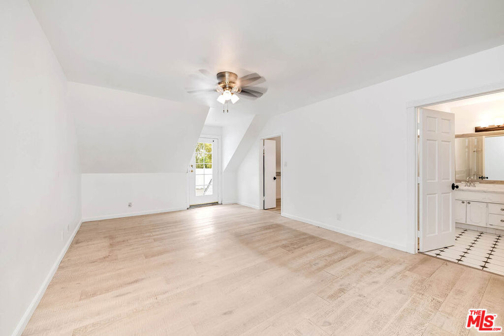 4309 Gentry Avenue - Photo 29