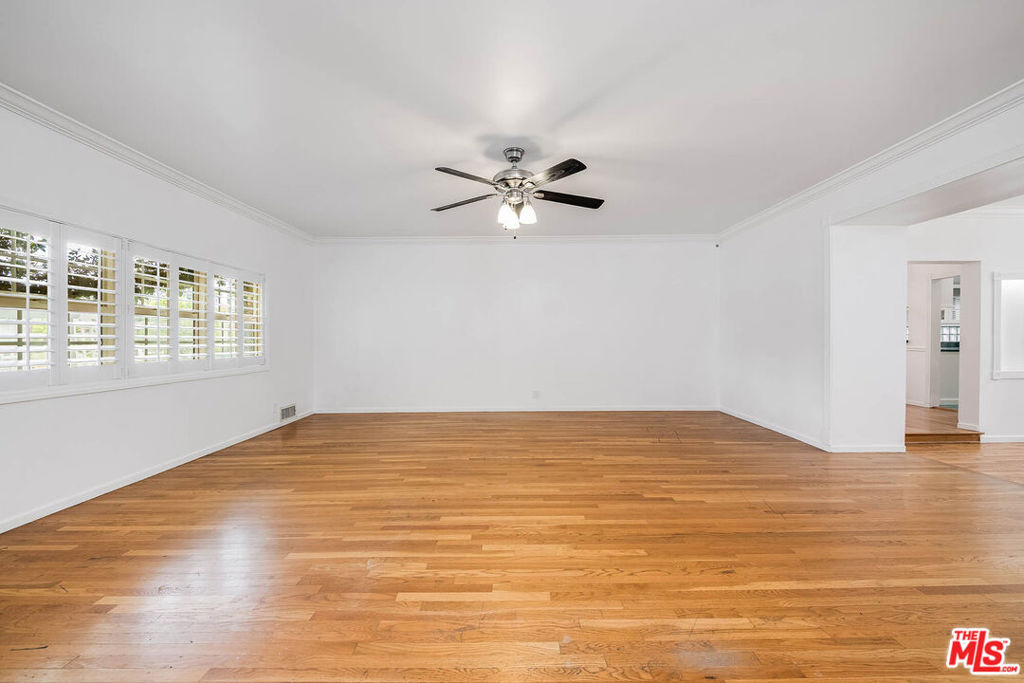 4309 Gentry Avenue - Photo 8