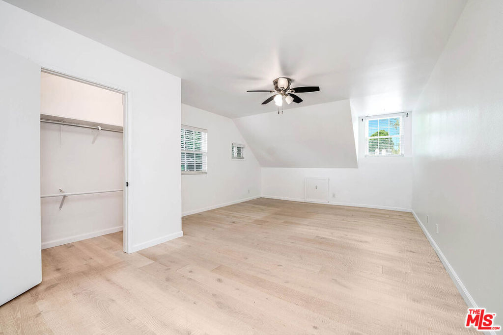 4309 Gentry Avenue - Photo 38