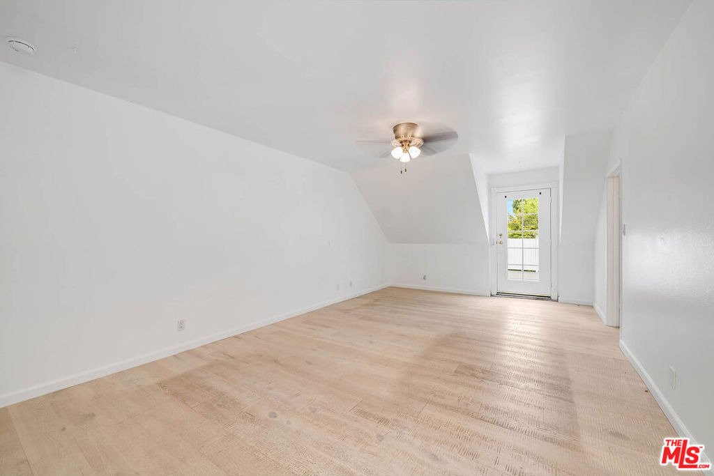 4309 Gentry Avenue - Photo 30