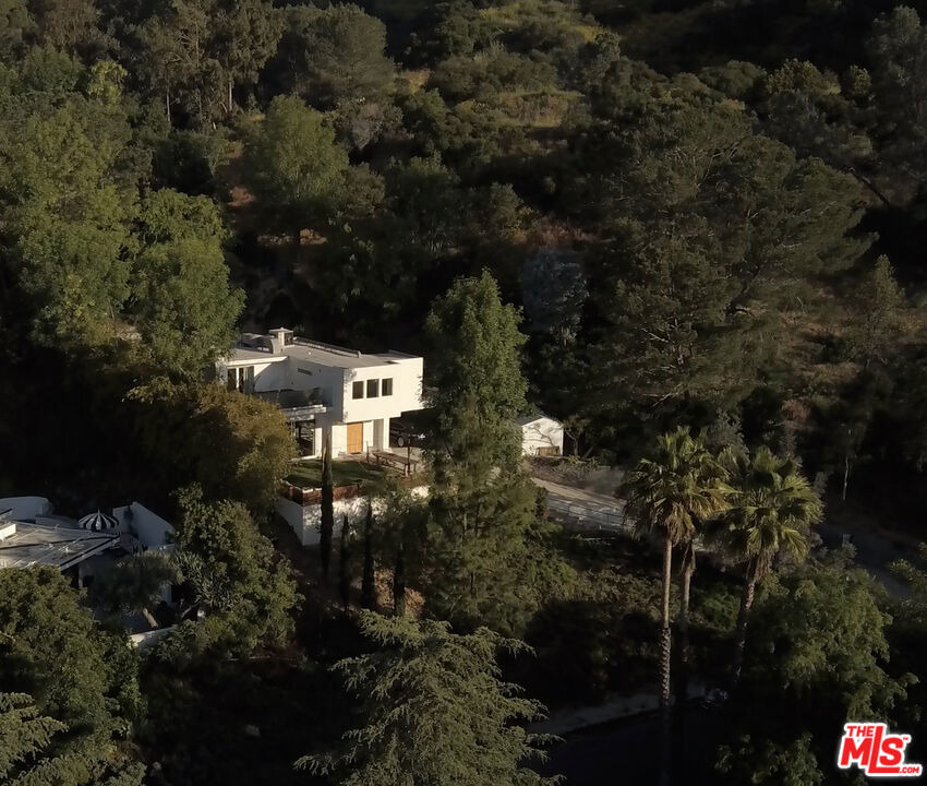 2690 Zorada Drive - Photo 6