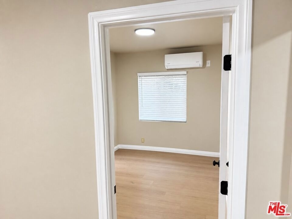 5966 1/2 Benner St - Photo 19
