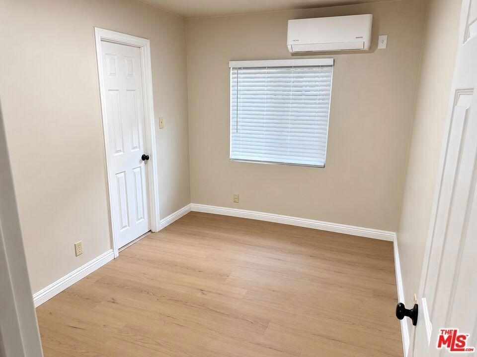 5966 1/2 Benner St - Photo 20