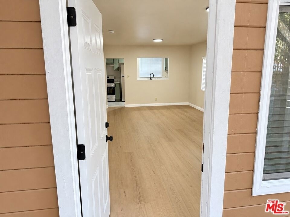 5966 1/2 Benner St - Photo 2