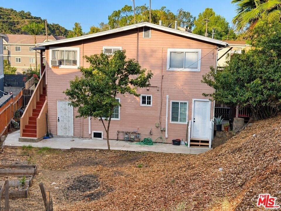 5966 1/2 Benner St - Photo 26