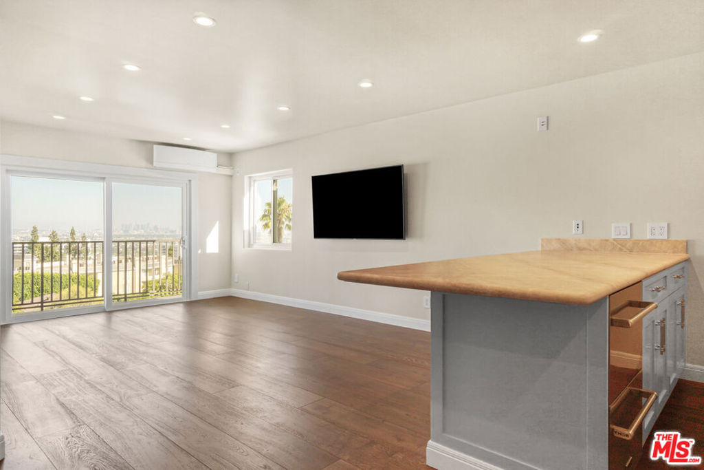 1230 Horn Avenue - Photo 3