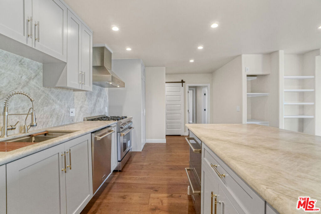 1230 Horn Avenue - Photo 4
