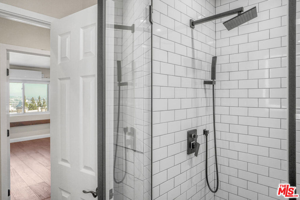 1230 Horn Avenue - Photo 10