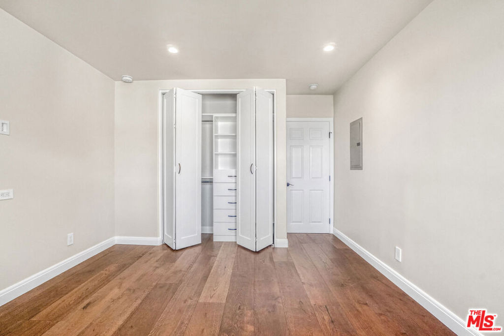 1230 Horn Avenue - Photo 9