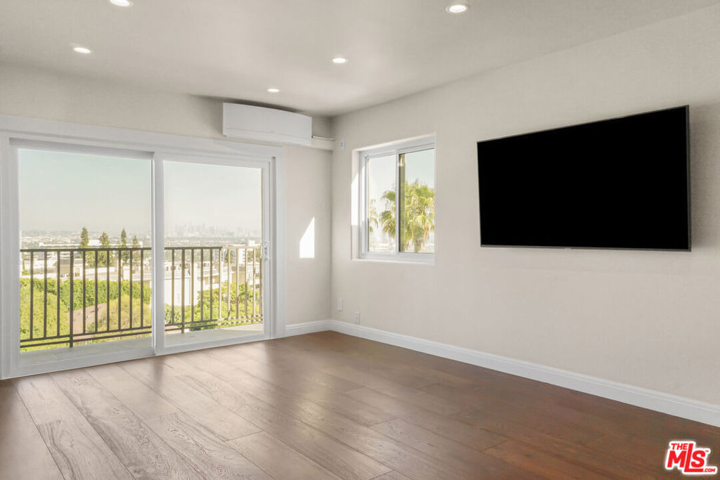 1230 Horn Avenue - Photo 7