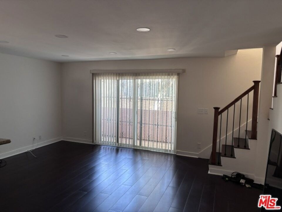 720 N Eucalyptus Avenue - Photo 6