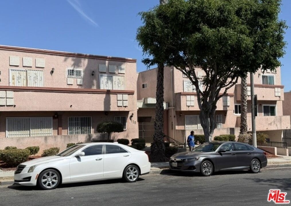 720 N Eucalyptus Avenue - Photo 19