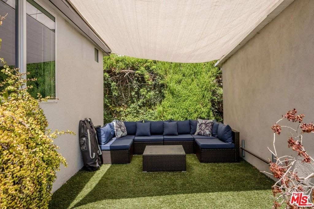 1154 N Ogden Drive - Photo 9
