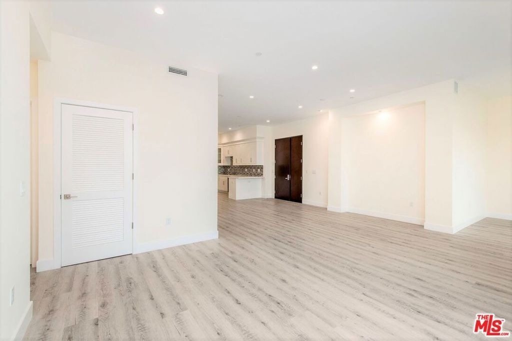 1237 S Holt Avenue - Photo 16