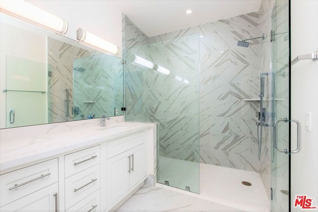 1237 S Holt Avenue - Photo 11