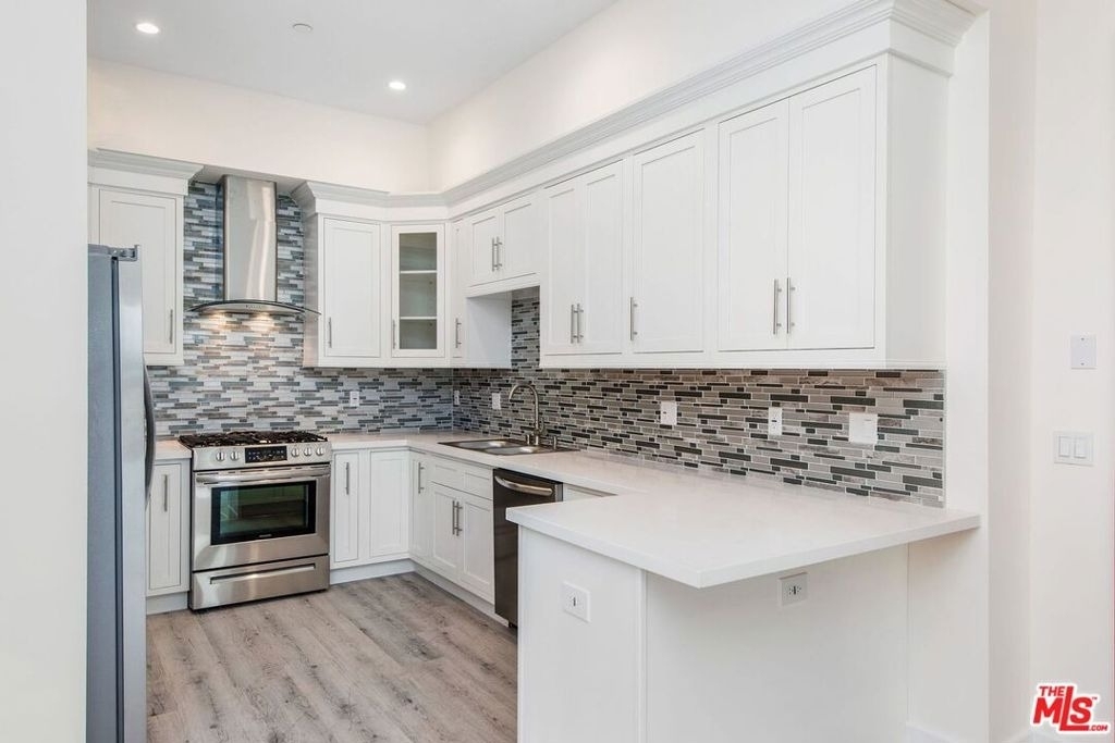 1237 S Holt Avenue - Photo 25