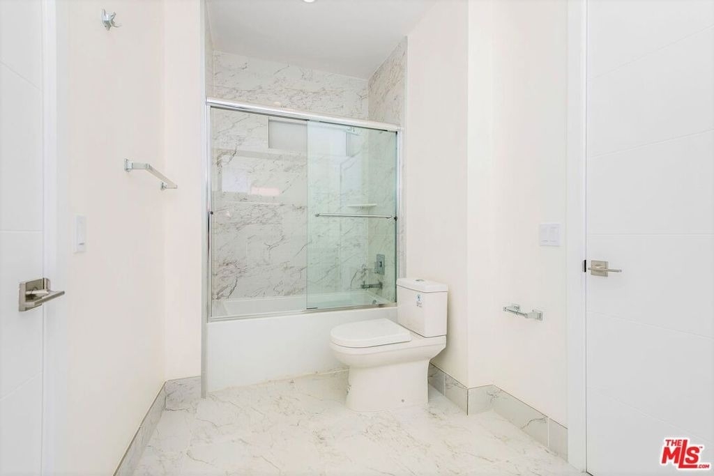 1237 S Holt Avenue - Photo 14