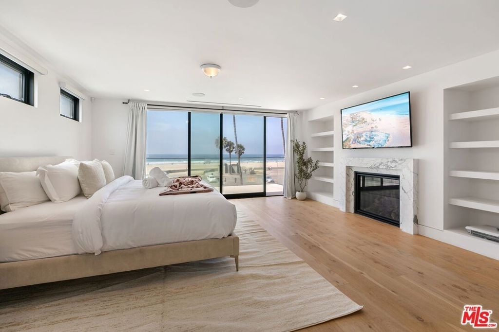 2205 Ocean Front Walk - Photo 10