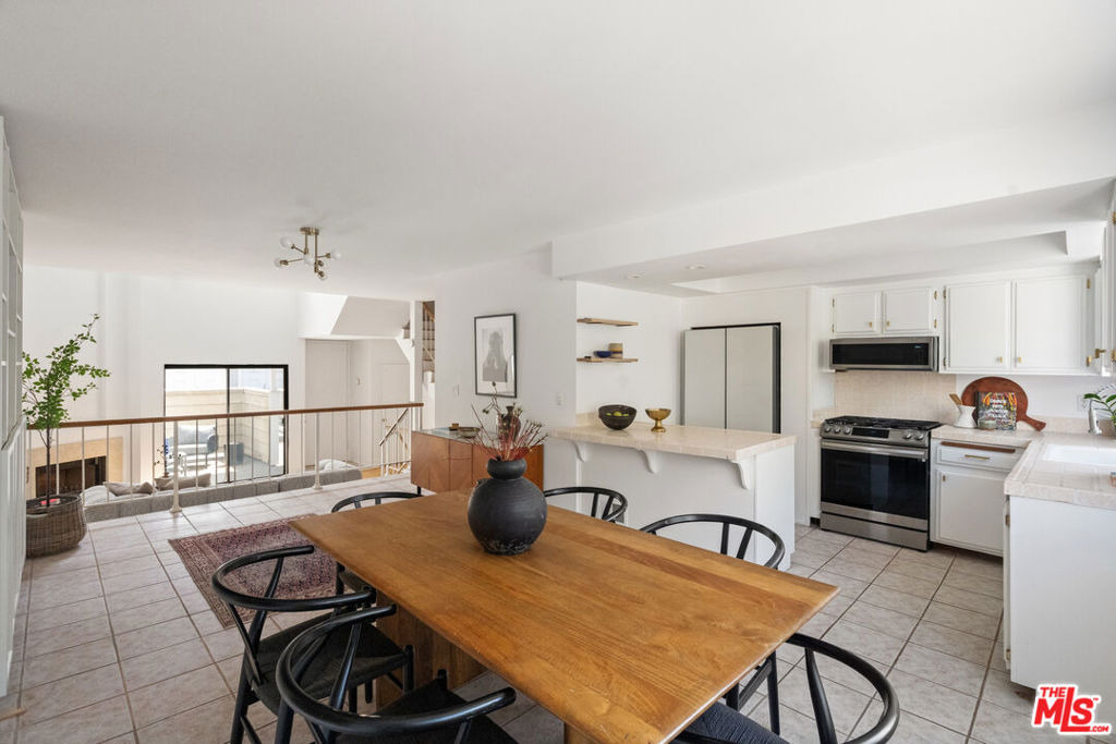 4658 Don Lorenzo Drive - Photo 2
