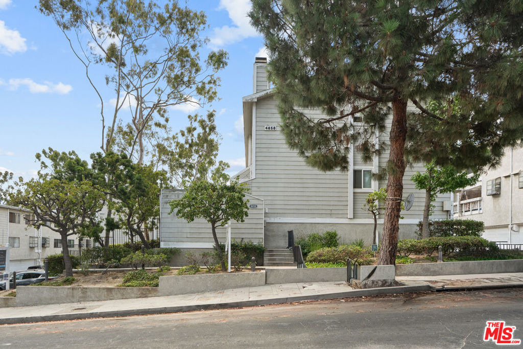 4658 Don Lorenzo Drive - Photo 3