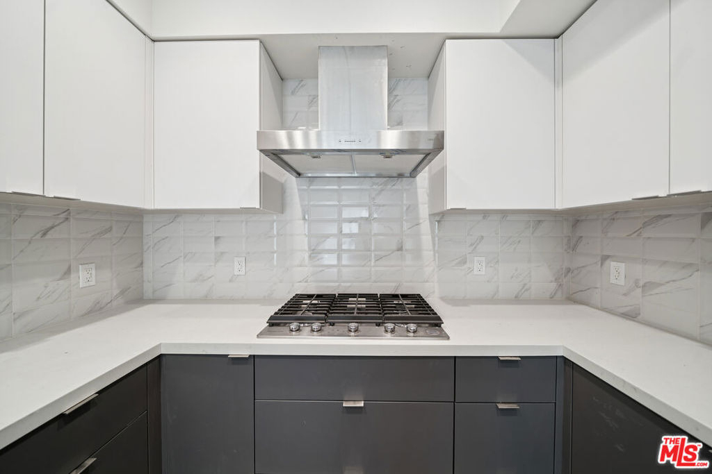 1051 S Corning Street - Photo 6