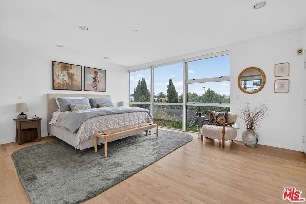 660 Rose Avenue - Photo 11