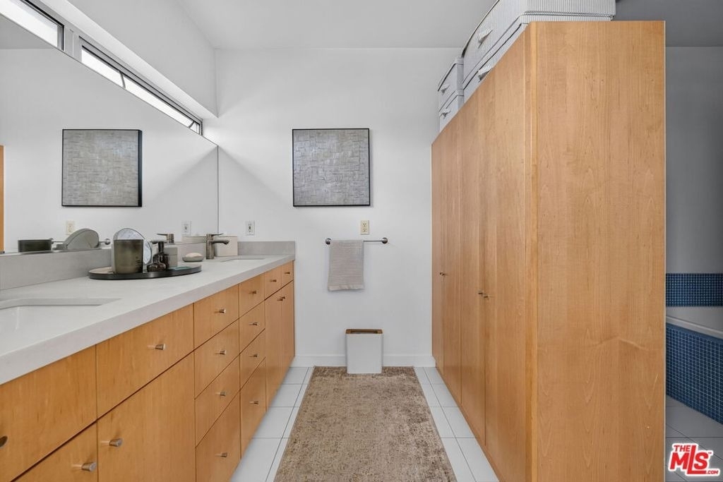 660 Rose Avenue - Photo 16