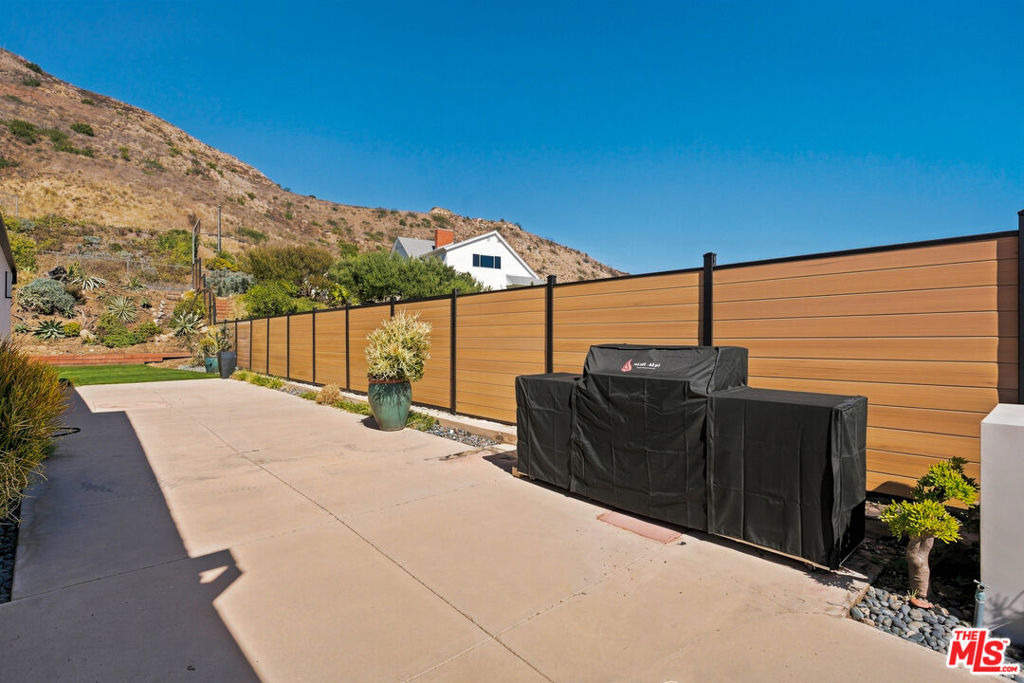 20345 Seaboard Road - Photo 29