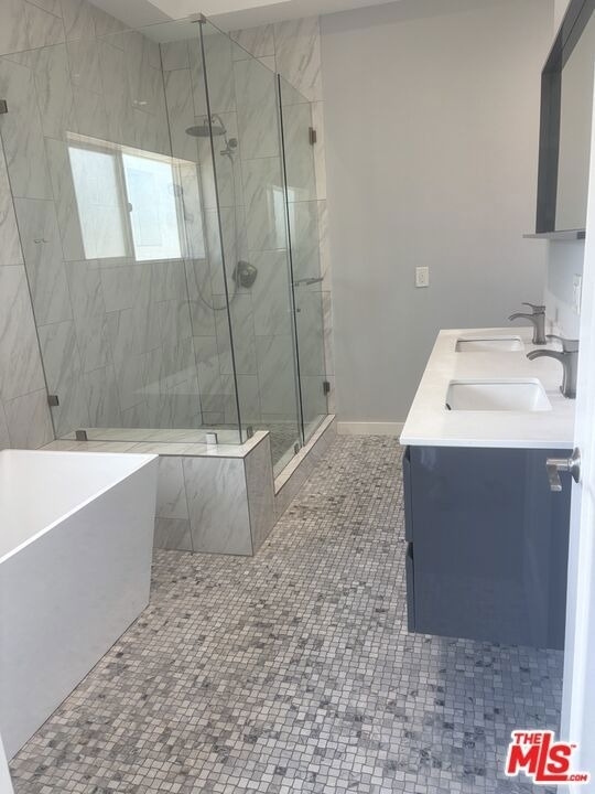 7925 Kittyhawk Avenue - Photo 5