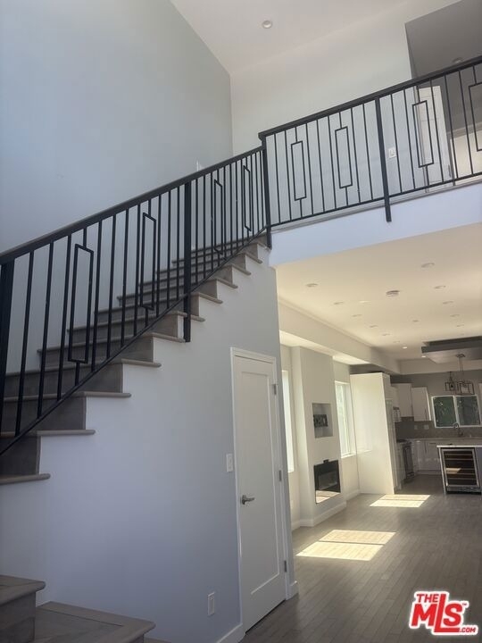 7925 Kittyhawk Avenue - Photo 1