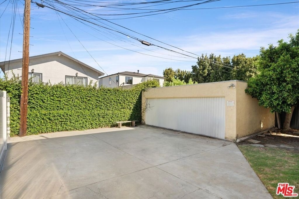 1472 S Crest Drive - Photo 18
