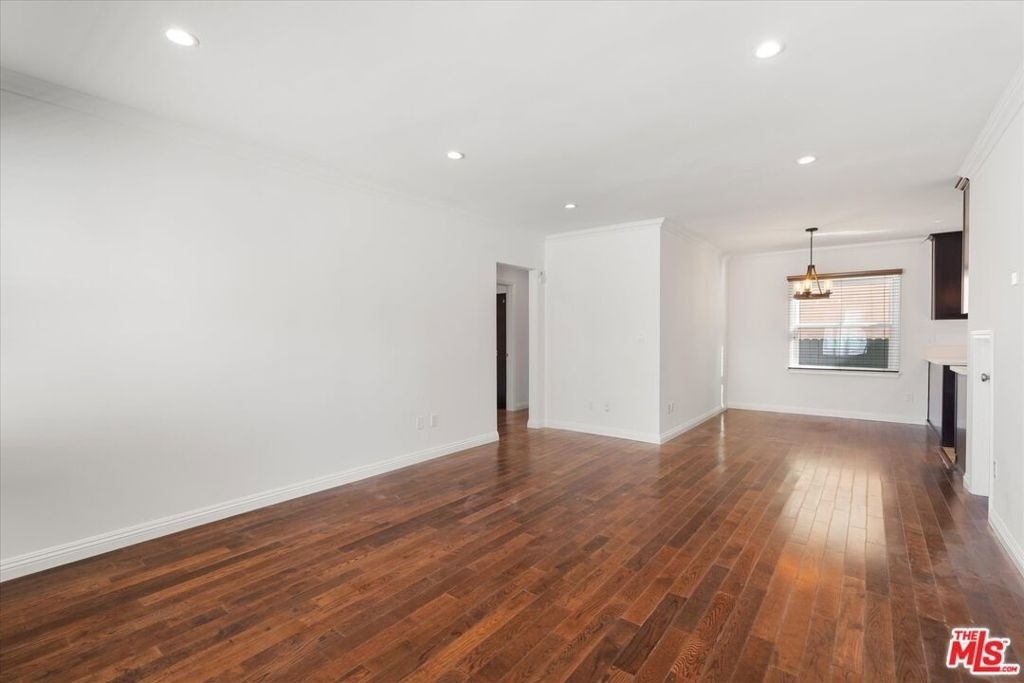 1472 S Crest Drive - Photo 2