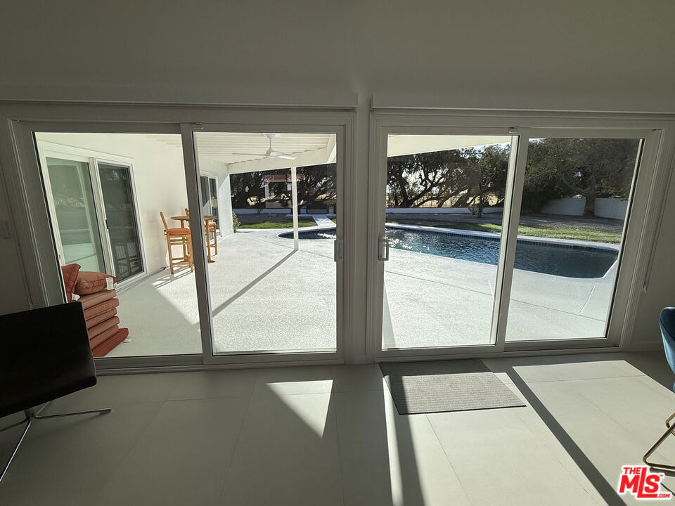 3060 N Farrell Drive - Photo 15