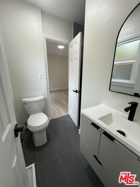 1284 S Highland Avenue - Photo 12