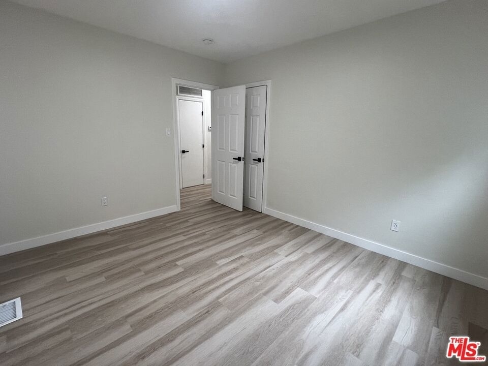 1284 S Highland Avenue - Photo 18
