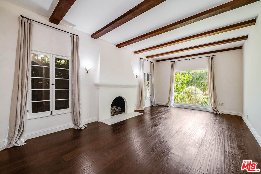 337 N Croft Avenue - Photo 4
