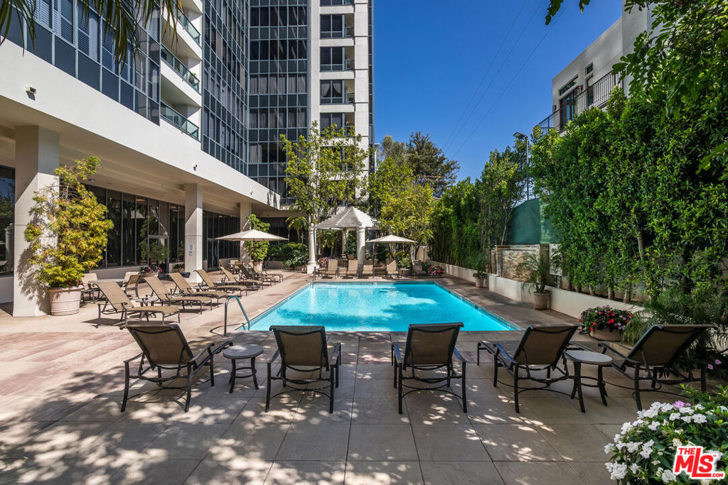 10724 Wilshire Boulevard - Photo 23