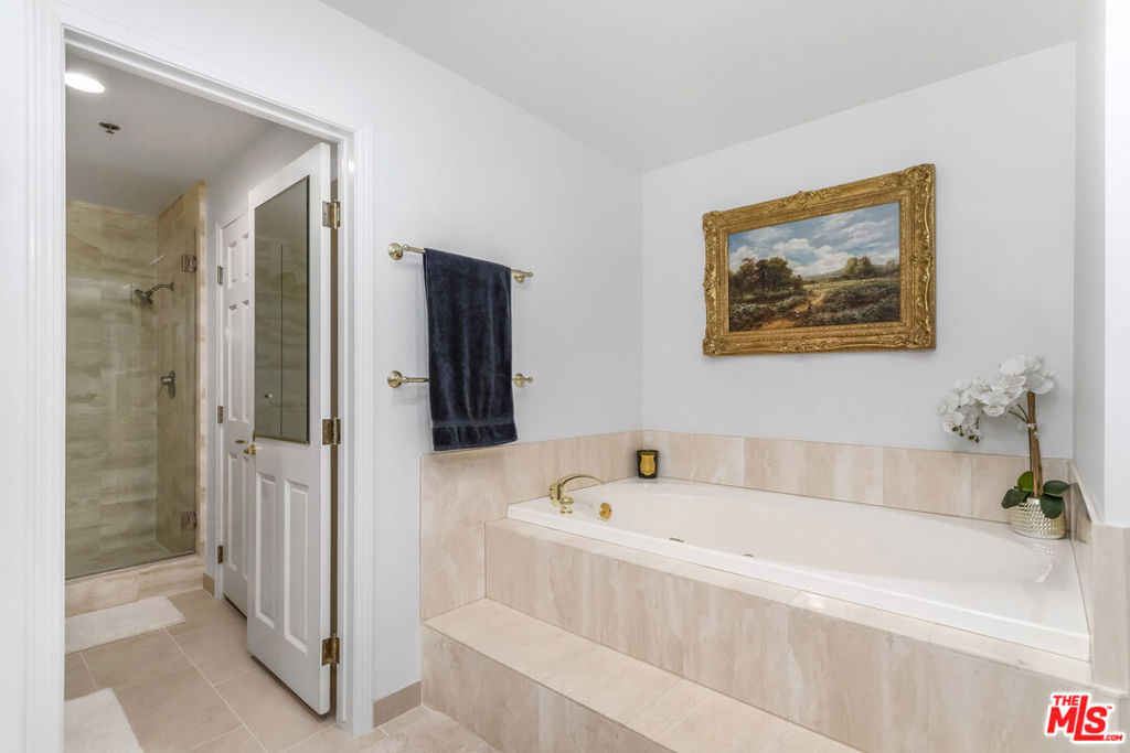 10724 Wilshire Boulevard - Photo 11