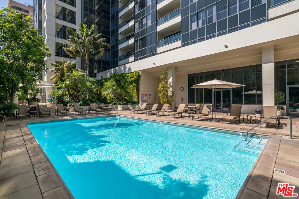 10724 Wilshire Boulevard - Photo 21