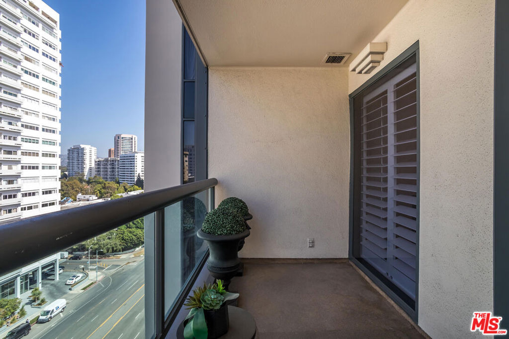 10724 Wilshire Boulevard - Photo 27