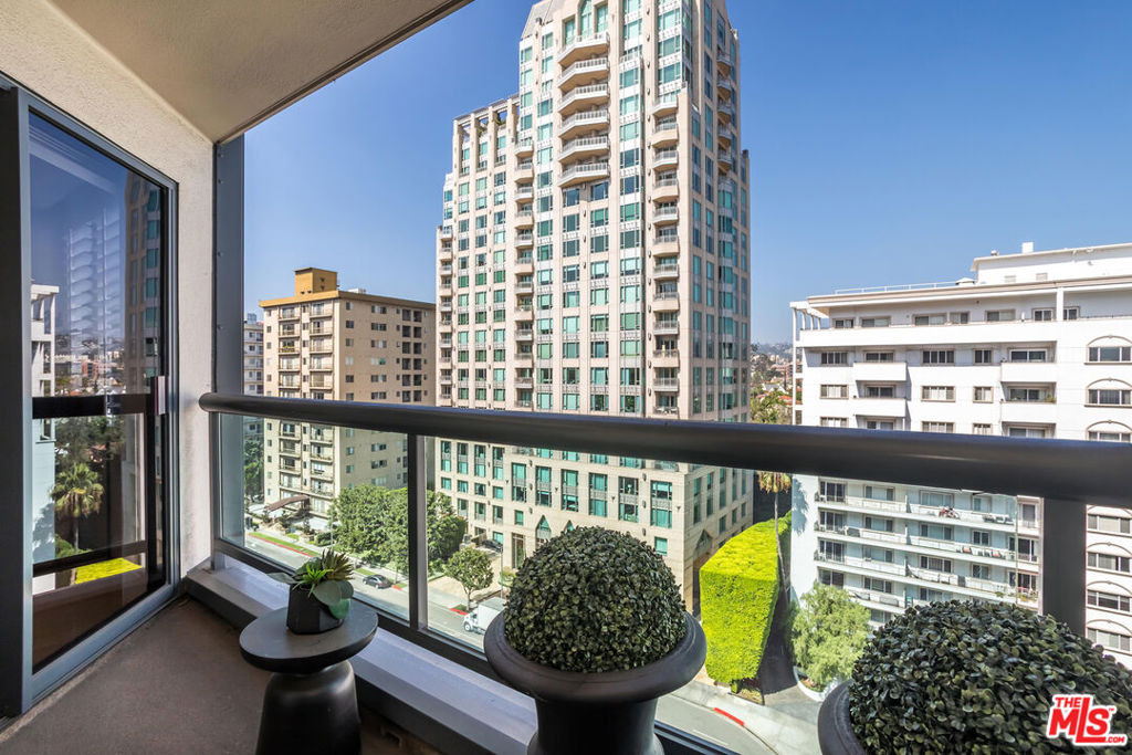10724 Wilshire Boulevard - Photo 5