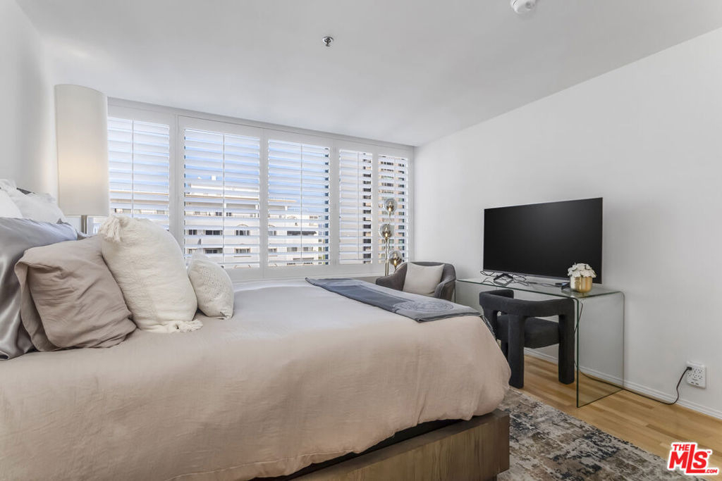 10724 Wilshire Boulevard - Photo 15