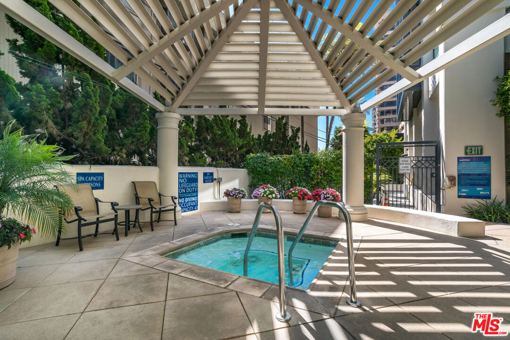 10724 Wilshire Boulevard - Photo 24
