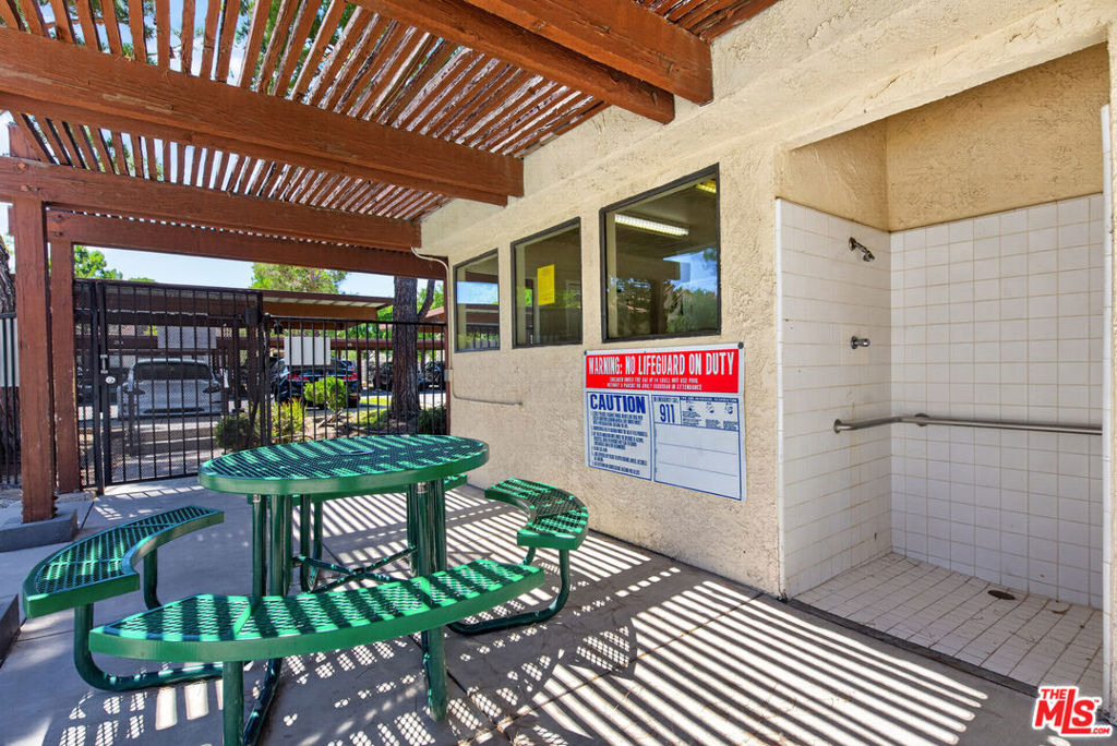 2554 Olive Drive - Photo 32